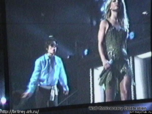 Бритни на концерте Майкла Джексона025.jpg(Бритни Спирс, Britney Spears)
