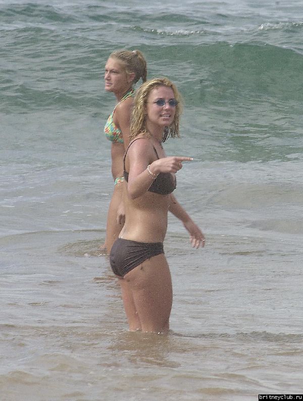 Бритни и Джастин на пляже в Майамиswim_060102_03.jpg(Бритни Спирс, Britney Spears)