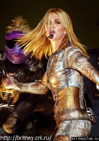 Выступление в Tokyo Dome (25 апреля 2002)1.jpg(Бритни Спирс, Britney Spears)