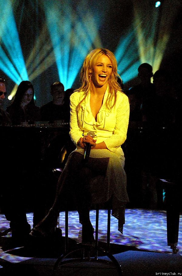 Бритни на канале CD:UK04~143.jpg(Бритни Спирс, Britney Spears)