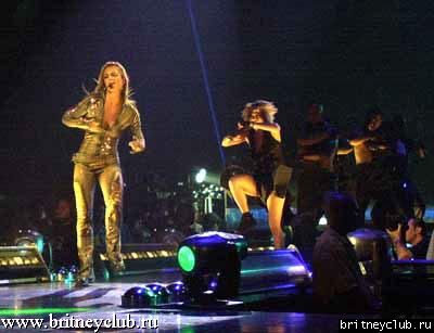 D.W.D. - Orlando, Florida (14 июля 2002)10.jpg(Бритни Спирс, Britney Spears)