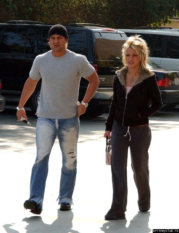 Бритни и Брайан в Санта Монике10~511.jpg(Бритни Спирс, Britney Spears)