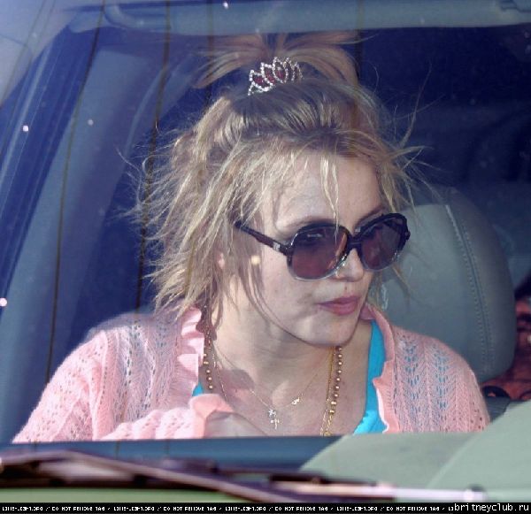 Бритни по пути в студию звукозаписи05.jpg(Бритни Спирс, Britney Spears)