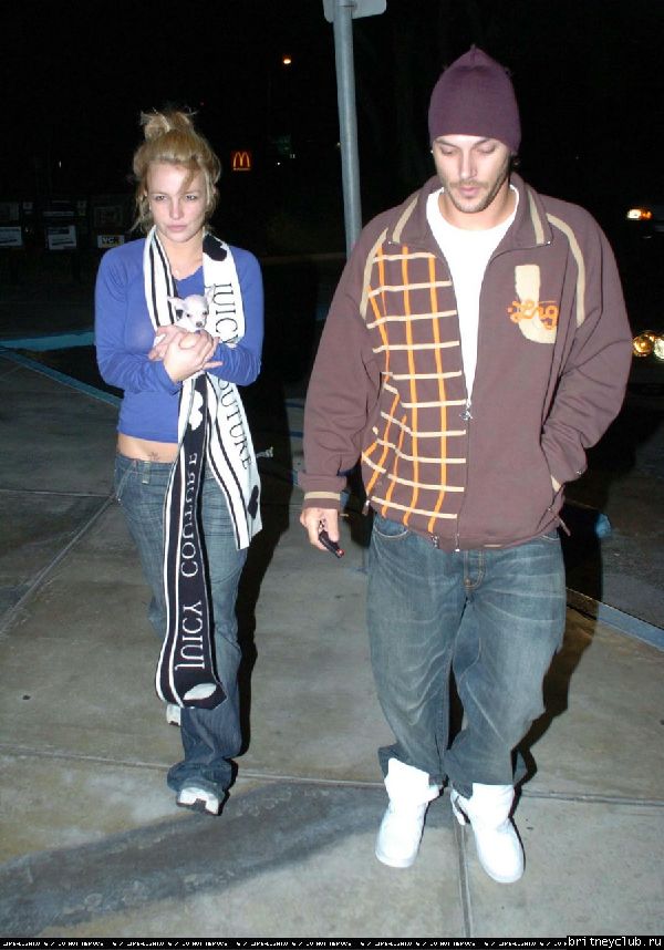 Бритни и Кевин- прогулка за городомbritbday5.jpg(Бритни Спирс, Britney Spears)