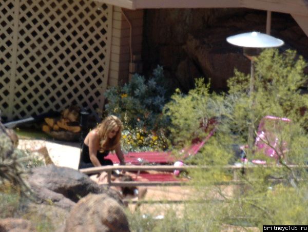Бритни и Кевин отдыхают на своей арендованной вилле26172-08.jpg(Бритни Спирс, Britney Spears)