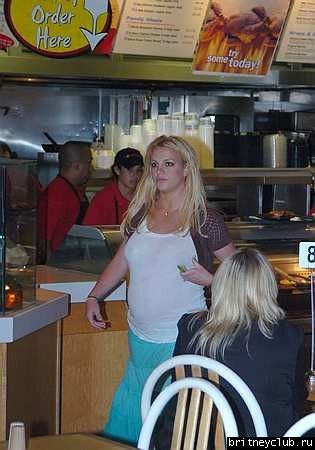Бритни и Джеми Линн в Лос Анжелесе05.jpg(Бритни Спирс, Britney Spears)