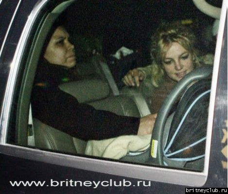 Бритни уезжает из отеляoo2.JPG(Бритни Спирс, Britney Spears)