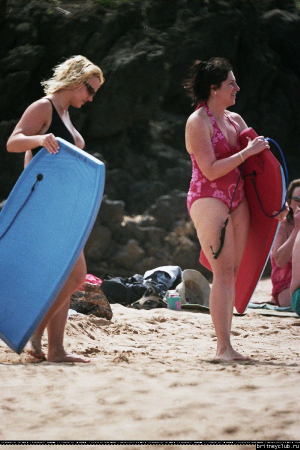 Бритни с Шоном на пляже2152370.jpg(Бритни Спирс, Britney Spears)