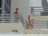 Бритни и Шон на балконе своего номера в отеле Майами