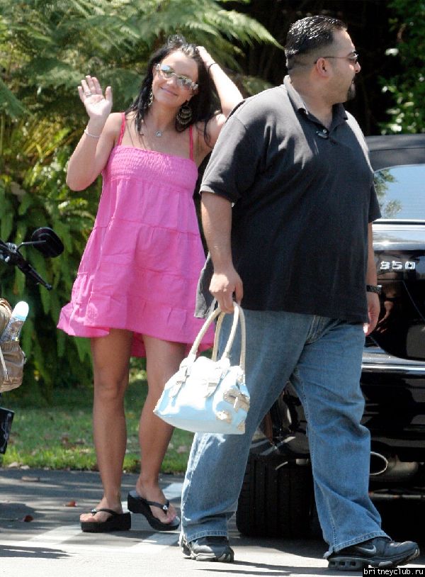 Бритни и Шон прибыли в студию звукозаписи в Голливуде41.jpg(Бритни Спирс, Britney Spears)