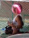Бритни в танцевальной студии  Millennium в розовом парике