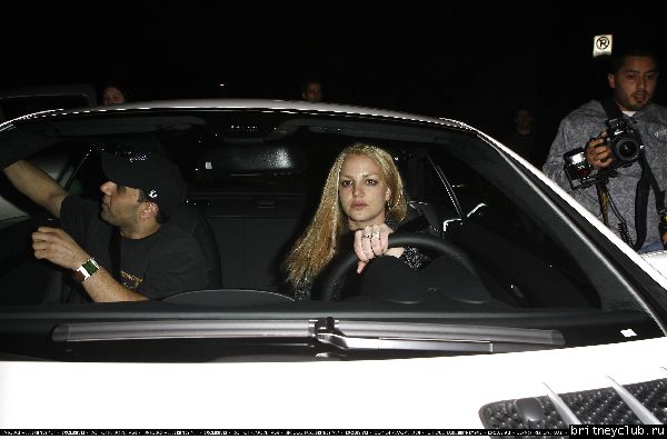 Бритни тестирует на выносливость новую машину15~365.jpg(Бритни Спирс, Britney Spears)