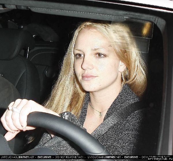 Бритни тестирует на выносливость новую машину4~211.jpg(Бритни Спирс, Britney Spears)