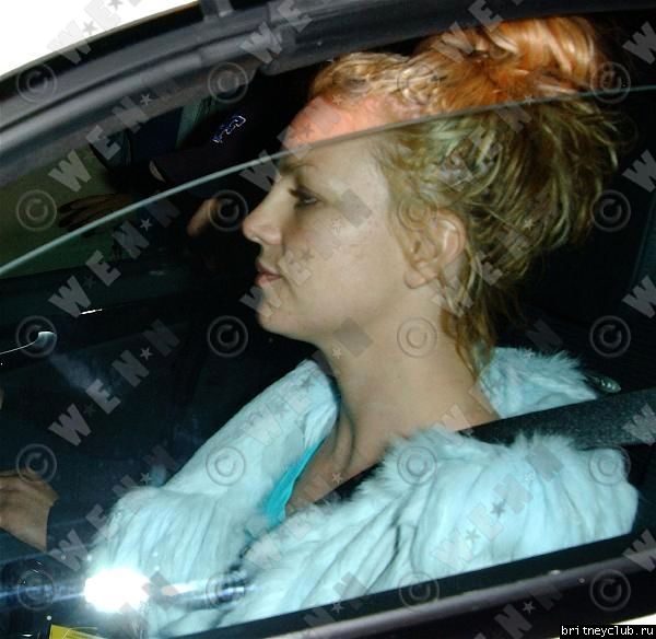 Бритни с Сэмом направляются в отель Four Seasons (14 ноября 2007)britney-fourseasons02.jpg(Бритни Спирс, Britney Spears)