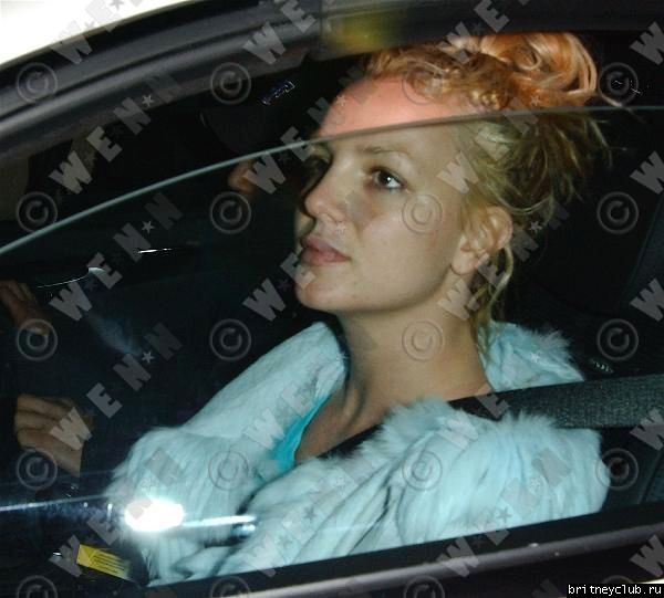 Бритни с Сэмом направляются в отель Four Seasons (14 ноября 2007)britney-fourseasons03.jpg(Бритни Спирс, Britney Spears)