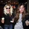 Бритни и Элли в Starbucks