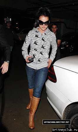 Бритни приезжает в отель Four Seasons2950527.jpg(Бритни Спирс, Britney Spears)