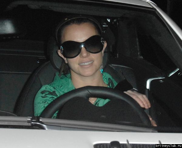 Бритни приезжает в отель The Four Seasons8678_(2).jpg(Бритни Спирс, Britney Spears)