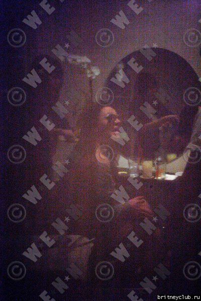Бритни в салоне B2V Borrelli-Vo в Лос-Анджелесеbritney-hair16.jpg(Бритни Спирс, Britney Spears)