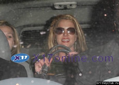 Бритни направляется в Dominicks после обедаBSPEARSFUN032108_07.jpg(Бритни Спирс, Britney Spears)