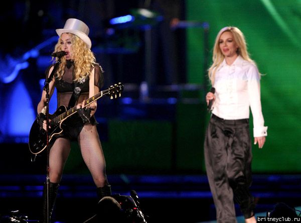 Выступление Бритни на концерте Мадонны (HQ)britney-madonna44.jpg(Бритни Спирс, Britney Spears)