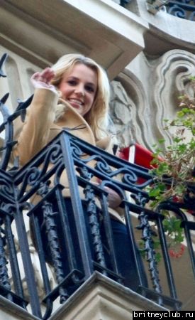 Бритни в отеле Парижаnormal_britney-spears-paris-11288-5.jpg(Бритни Спирс, Britney Spears)