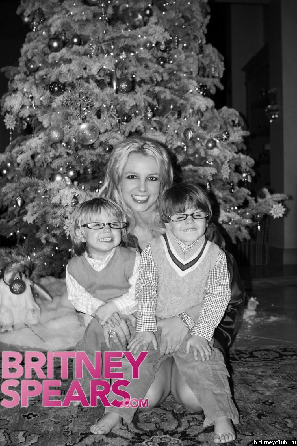 Рождественская открытка от Бритниgallery_enlarged-wm-britney-spears-jayden-james.jpg(Бритни Спирс, Britney Spears)