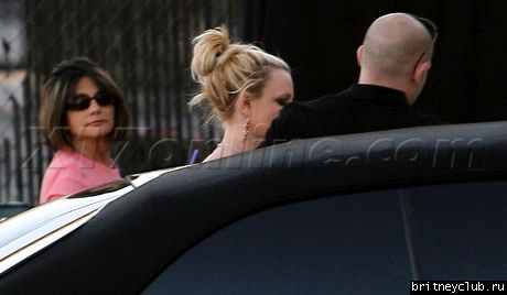 Бритни посетила танцевальную студиюbspearsdoublechin0117_04.jpg(Бритни Спирс, Britney Spears)