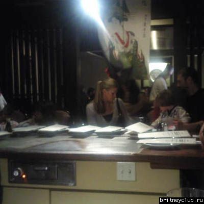 Кевин и Виктория с детьми в ресторане Fresnokfed_beni_0001_layer_2_full.jpg(Бритни Спирс, Britney Spears)