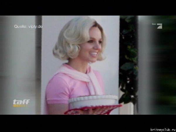 Кадры из клипа 01.png(Бритни Спирс, Britney Spears)