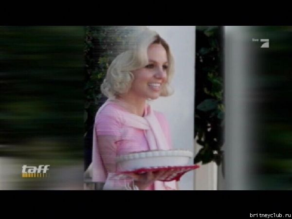 Кадры из клипа 03.png(Бритни Спирс, Britney Spears)