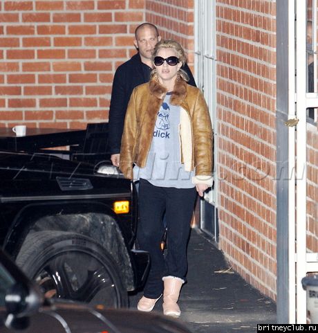 Бритни уезжает из студии2.jpg(Бритни Спирс, Britney Spears)