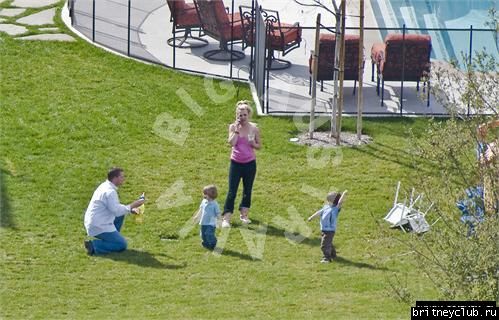 Бритни проводит время с детьми13.jpg(Бритни Спирс, Britney Spears)