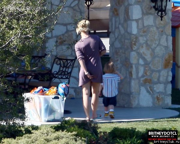 Бритни гуляет с сыновьями (HQ)05.jpg(Бритни Спирс, Britney Spears)