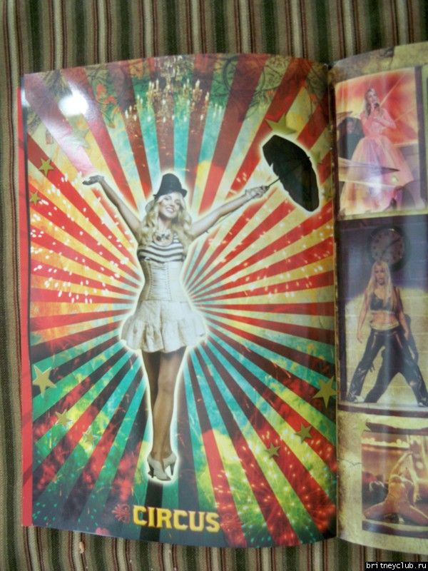 Сканы Тур Book 06.jpg(Бритни Спирс, Britney Spears)