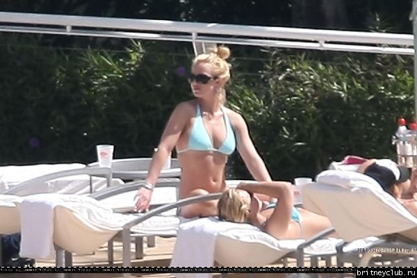 Бритни проводит время с детьми на свежем воздухе09.jpg(Бритни Спирс, Britney Spears)