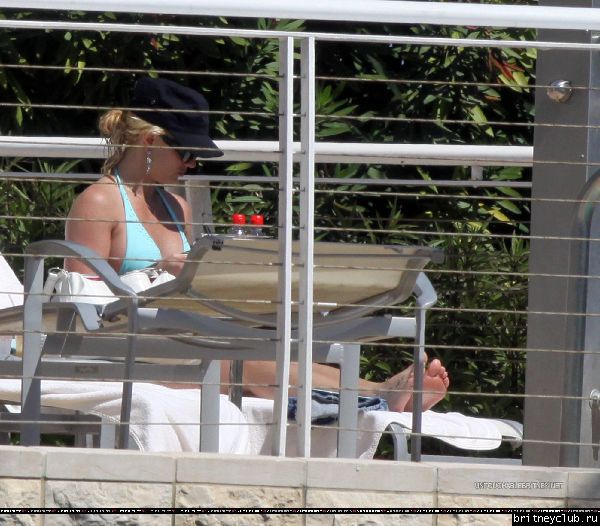 Бритни проводит время с детьми на свежем воздухе60.jpg(Бритни Спирс, Britney Spears)