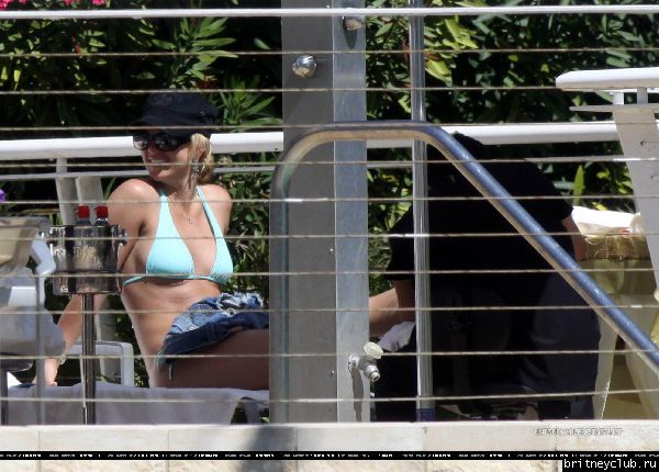 Бритни проводит время с детьми на свежем воздухе72.jpg(Бритни Спирс, Britney Spears)