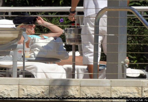 Бритни проводит время с детьми на свежем воздухе77.jpg(Бритни Спирс, Britney Spears)