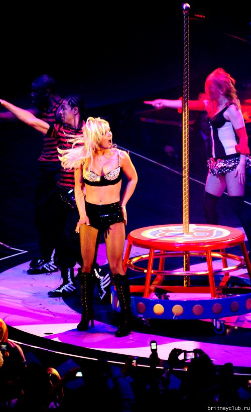 Фотографии с концерта Бритни в Торонто (Фото среднего качества)05.jpg(Бритни Спирс, Britney Spears)