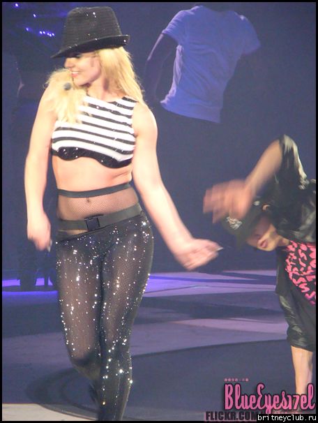 Фотографии с концерта Бритни в Торонто (Фото среднего качества)17.png(Бритни Спирс, Britney Spears)