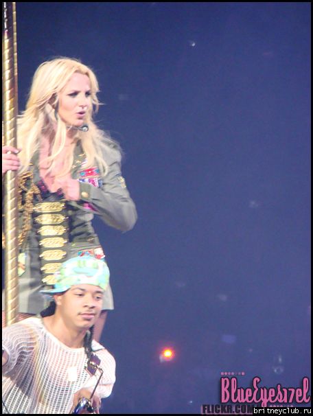 Фотографии с концерта Бритни в Торонто (Фото среднего качества)32.png(Бритни Спирс, Britney Spears)
