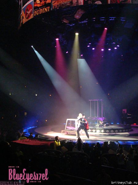 Фотографии с концерта Бритни в Торонто (Фото среднего качества)71.png(Бритни Спирс, Britney Spears)