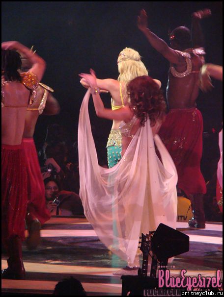 Фотографии с концерта Бритни в Торонто (Фото среднего качества)79.png(Бритни Спирс, Britney Spears)
