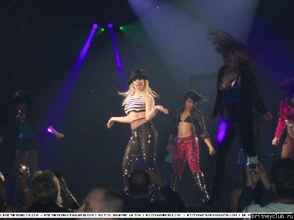 Фотографии с концерта Бритни в Пи́ттсбурге (Фото высокого и среднего качества)37.jpg(Бритни Спирс, Britney Spears)