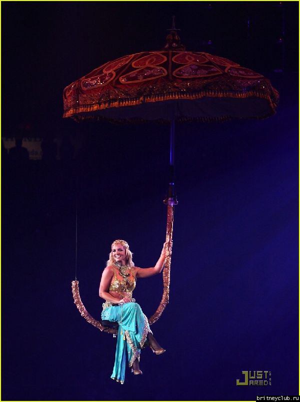 Фотографии с концерта Бритни в Пи́ттсбурге (Фото высокого и среднего качества)68.jpg(Бритни Спирс, Britney Spears)