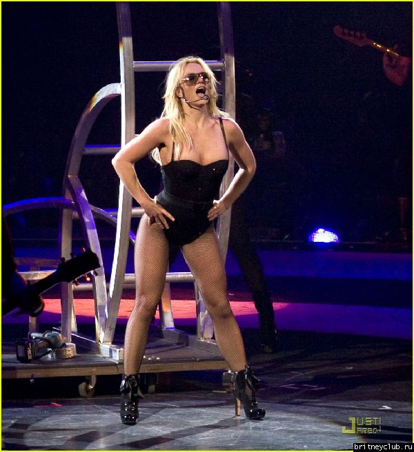 Фотографии с концерта Бритни в Пи́ттсбурге (Фото высокого и среднего качества)71.jpg(Бритни Спирс, Britney Spears)