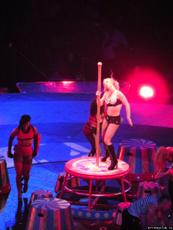 Фотографии с концерта Бритни в Хьюстоне (Фото  среднего качества)60.jpg(Бритни Спирс, Britney Spears)