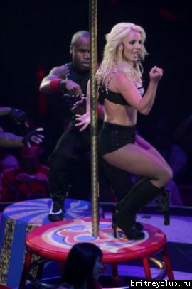 Фотографии с концерта Бритни в Миннеаполисе (Фото среднего качества)52.png(Бритни Спирс, Britney Spears)