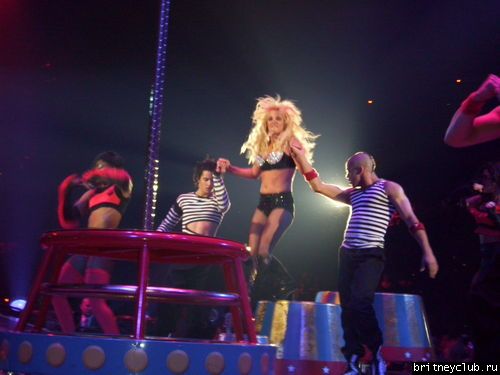 Фотографии с концерта Бритни в Эдмонтоне (Фото среднего качества)14.jpg(Бритни Спирс, Britney Spears)